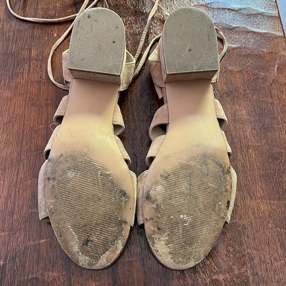 Steve Madden Kittyy Heel in Sand Suede. Sz 10. EUC - Picture 6 of 7